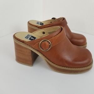 Frye Dover Mule Clogs Size 9M Camel Brown